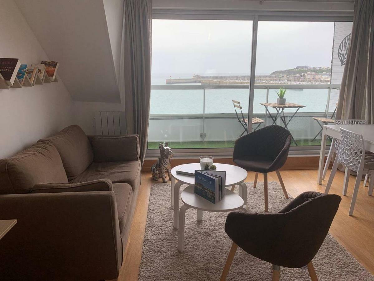 Un Balcon Sur La Mer, Acces Direct A La Plage Γκρανβίλ Εξωτερικό φωτογραφία
