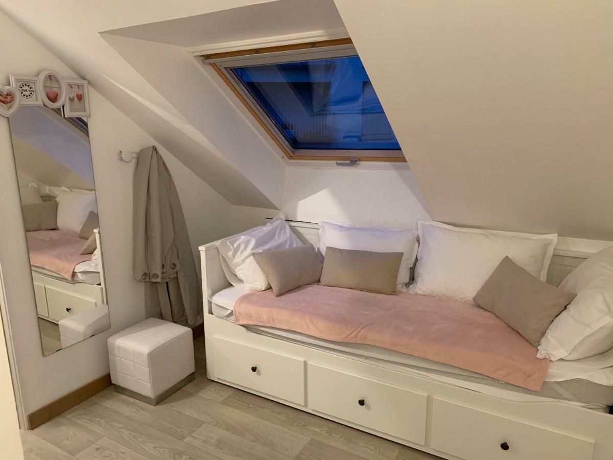 Un Balcon Sur La Mer, Acces Direct A La Plage Γκρανβίλ Εξωτερικό φωτογραφία